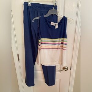 Liz Claiborne 2 Piece Pant Set - Top L, Pants M